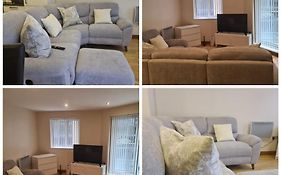 Canary Wharf Apartment